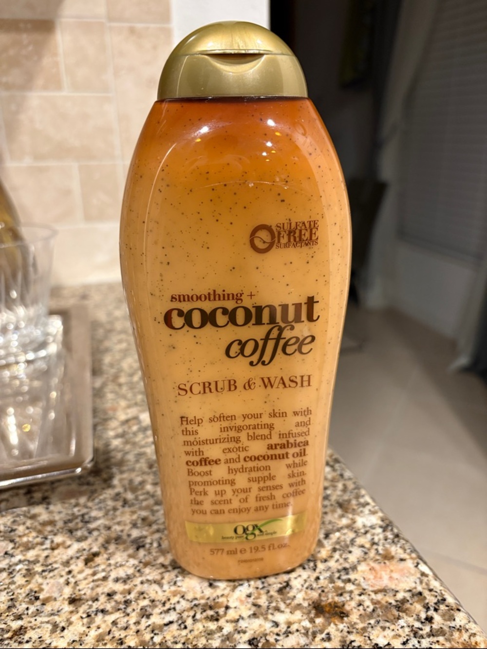 OGX Coconut Coffee Scrub & Wash — Gold/Amber